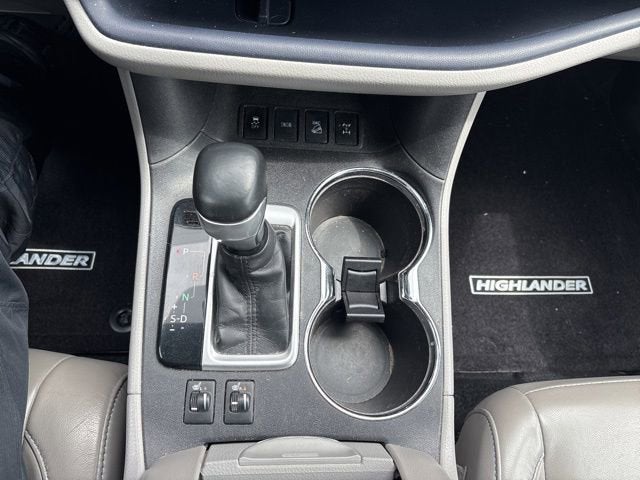 2016 Toyota Highlander AWD 4dr V6 XLE