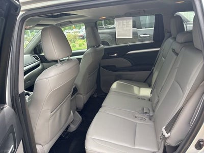 2016 Toyota Highlander AWD 4dr V6 XLE