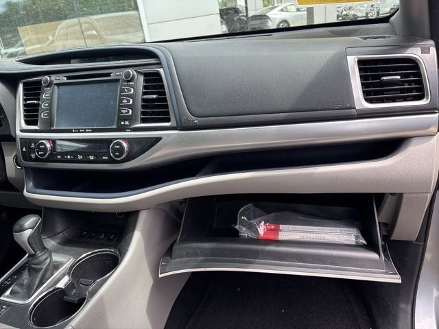 2016 Toyota Highlander AWD 4dr V6 XLE