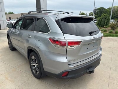 2016 Toyota Highlander AWD 4dr V6 XLE