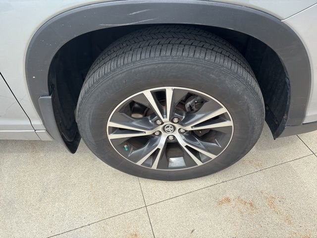 2016 Toyota Highlander AWD 4dr V6 XLE