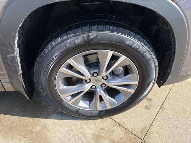 2015 Toyota Highlander AWD 4dr V6 XLE