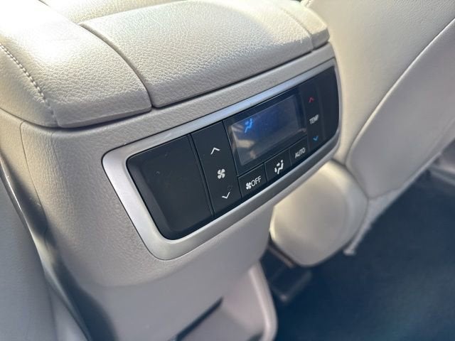 2015 Toyota Highlander AWD 4dr V6 XLE