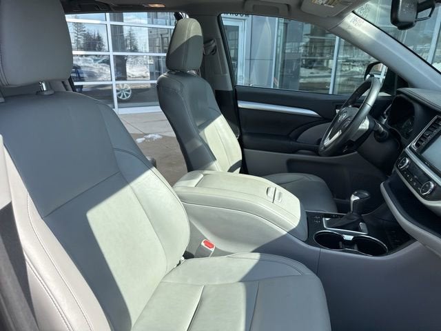 2015 Toyota Highlander AWD 4dr V6 XLE