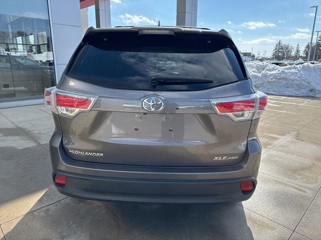 2015 Toyota Highlander AWD 4dr V6 XLE