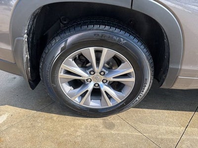 2015 Toyota Highlander AWD 4dr V6 XLE