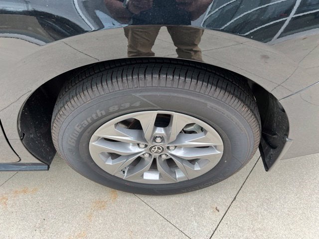 2025 Toyota Sienna XLE AWD 7-Passenger