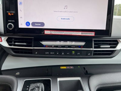 2025 Toyota Sienna XLE AWD 7-Passenger