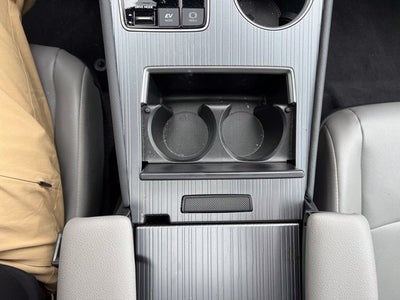 2025 Toyota Sienna XLE AWD 7-Passenger