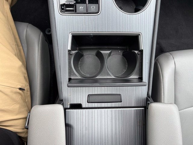 2025 Toyota Sienna XLE AWD 7-Passenger