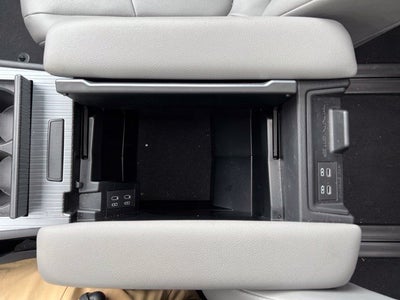 2025 Toyota Sienna XLE AWD 7-Passenger