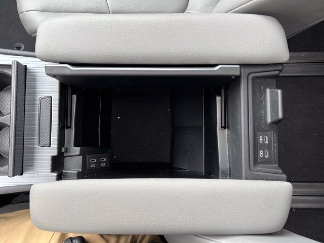 2025 Toyota Sienna XLE AWD 7-Passenger