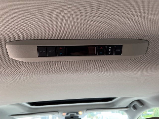 2025 Toyota Sienna XLE AWD 7-Passenger
