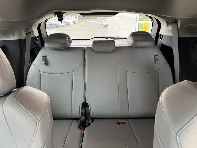 2025 Toyota Sienna XLE AWD 7-Passenger