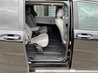 2025 Toyota Sienna XLE AWD 7-Passenger