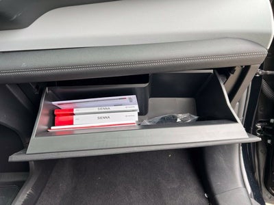 2025 Toyota Sienna XLE AWD 7-Passenger