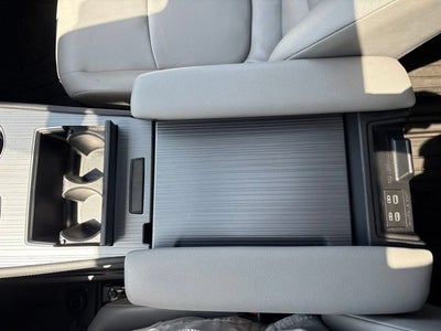 2025 Toyota Sienna XLE AWD 7-Passenger