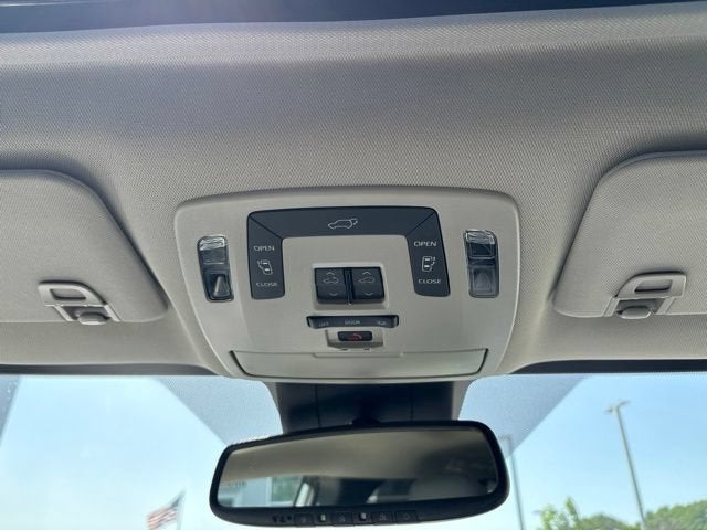 2025 Toyota Sienna XLE AWD 7-Passenger