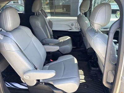 2025 Toyota Sienna XLE AWD 7-Passenger