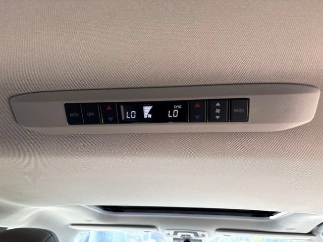 2025 Toyota Sienna XLE AWD 7-Passenger