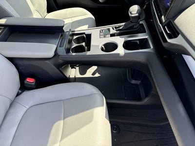 2025 Toyota Sienna XLE AWD 7-Passenger