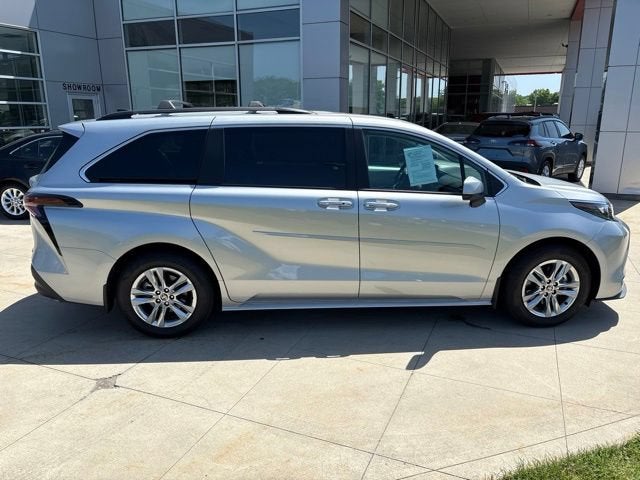 2025 Toyota Sienna XLE AWD 7-Passenger