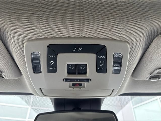 2023 Toyota Sienna XLE AWD 7-Passenger