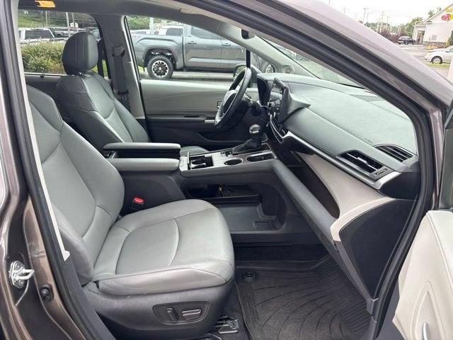 2023 Toyota Sienna XLE AWD 7-Passenger