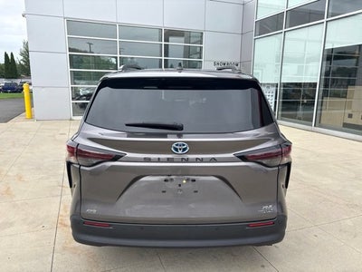 2023 Toyota Sienna XLE AWD 7-Passenger