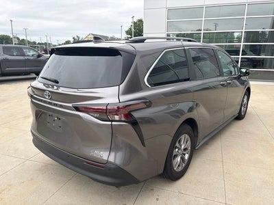 2023 Toyota Sienna XLE AWD 7-Passenger