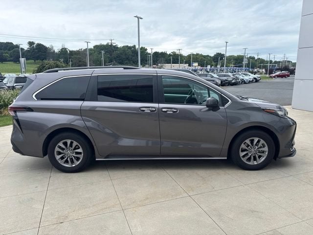 2023 Toyota Sienna XLE AWD 7-Passenger