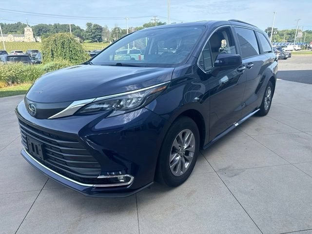 2024 Toyota Sienna XLE AWD 7-Passenger