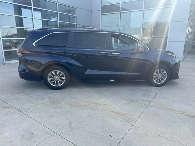 2024 Toyota Sienna XLE AWD 7-Passenger