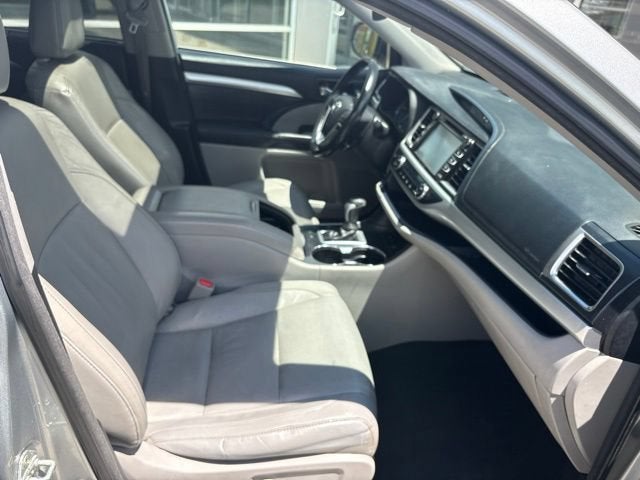 2018 Toyota Highlander XLE V6 AWD
