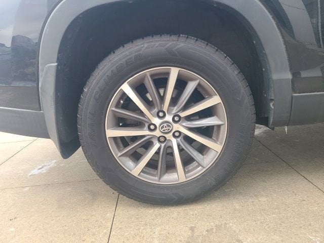 2019 Toyota Highlander XLE V6 AWD