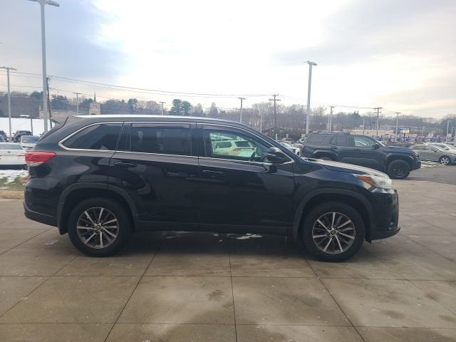 2019 Toyota Highlander XLE V6 AWD