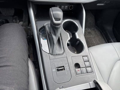 2023 Toyota Highlander Hybrid Base