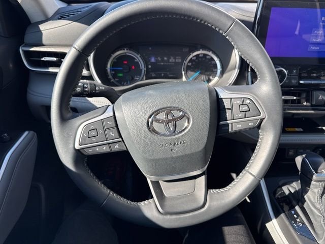 2025 Toyota Highlander Hybrid Base