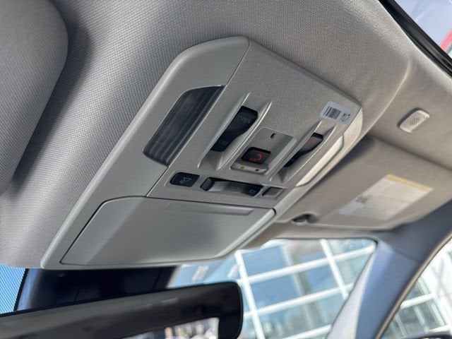 2025 Toyota Highlander Hybrid Base