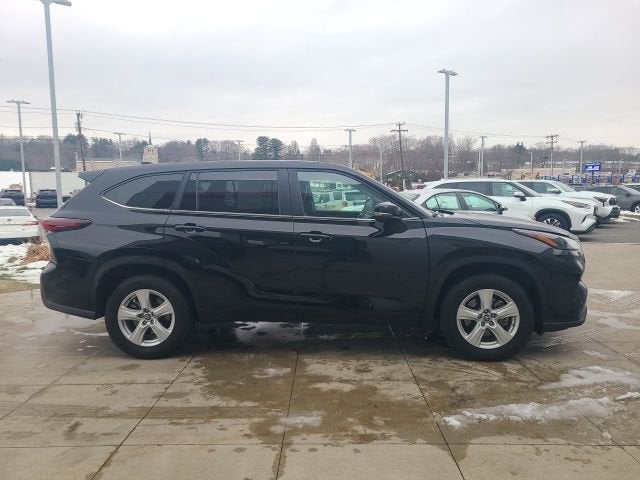 2024 Toyota Highlander LE FWD