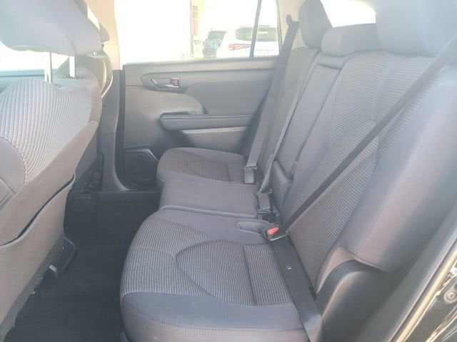 2023 Toyota Highlander LE FWD