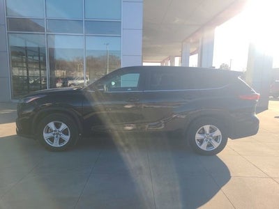 2023 Toyota Highlander LE FWD