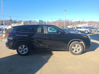 2023 Toyota Highlander LE FWD