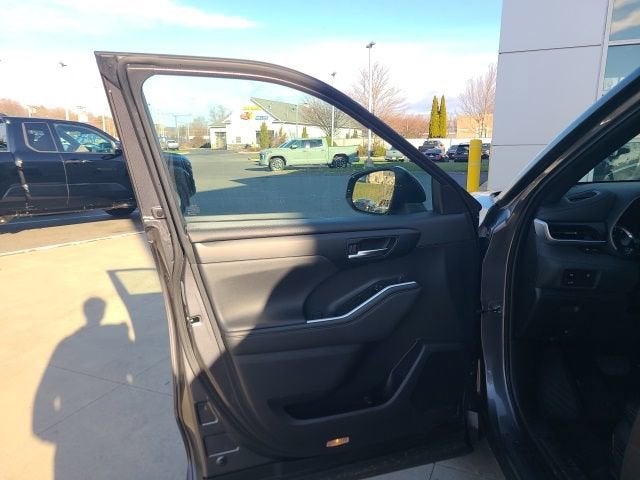 2023 Toyota Highlander XSE FWD