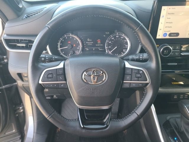 2023 Toyota Highlander XSE FWD