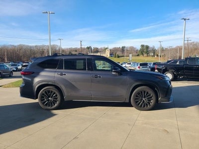 2023 Toyota Highlander XSE FWD