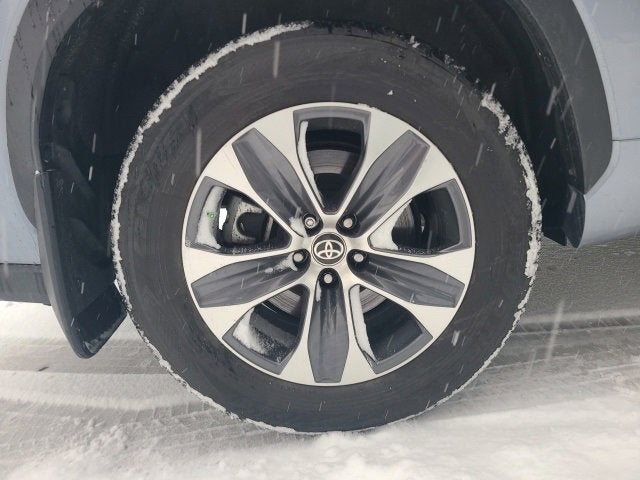 2024 Toyota Highlander XLE FWD