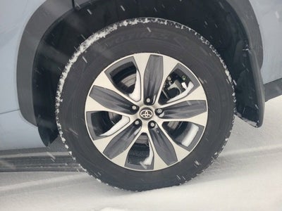 2024 Toyota Highlander XLE FWD