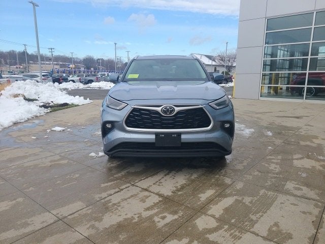 2024 Toyota Highlander XLE FWD