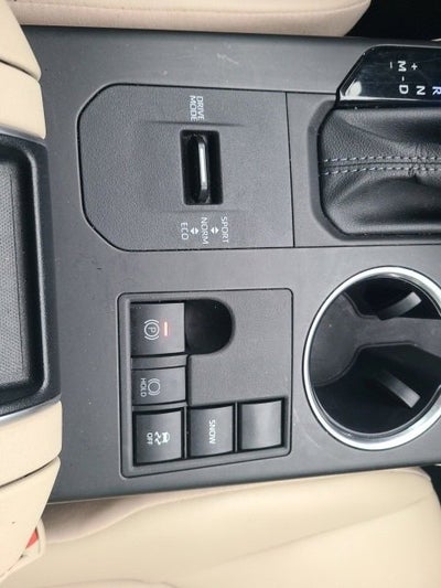 2024 Toyota Highlander XLE FWD